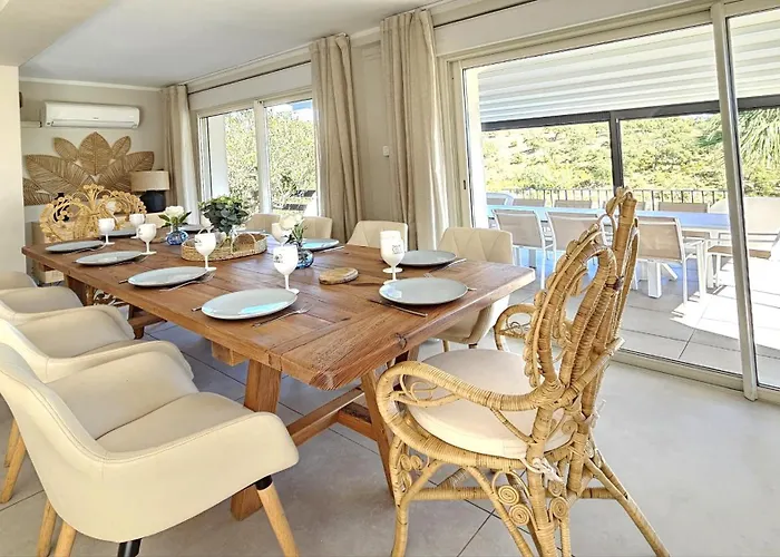 La Bohem'azur Golfe St Tropez 170m2 5 Piscine Magnifique Vue Dégagée Déco Bohème Chic Villa *