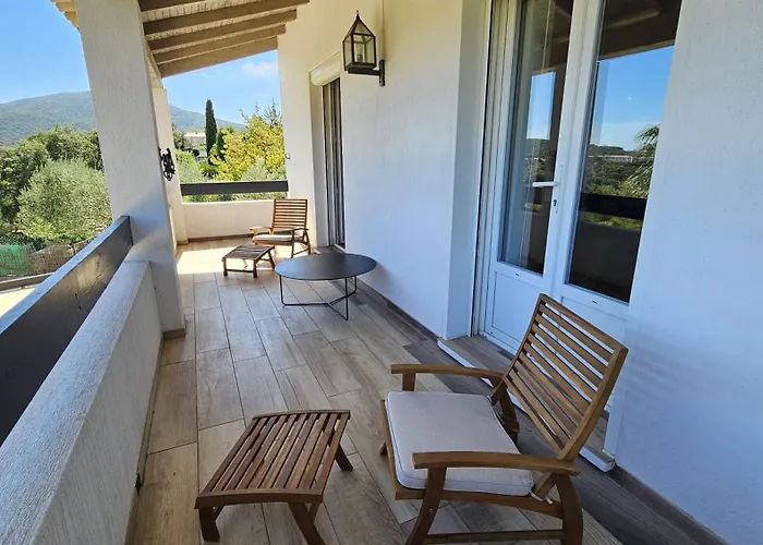 La Bohem'azur Golfe St Tropez 170m2 5 Piscine Magnifique Vue Dégagée Déco Bohème Chic *