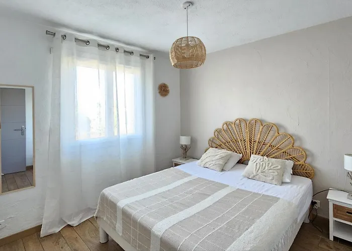 La Bohem'azur Golfe St Tropez 170m2 5 Piscine Magnifique Vue Dégagée Déco Bohème Chic Villa