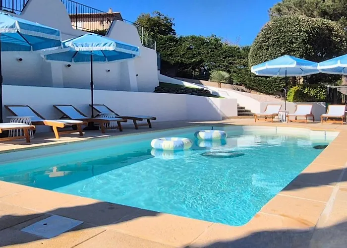 La Bohem'azur Golfe St Tropez 170m2 5 Piscine Magnifique Vue Dégagée Déco Bohème Chic *