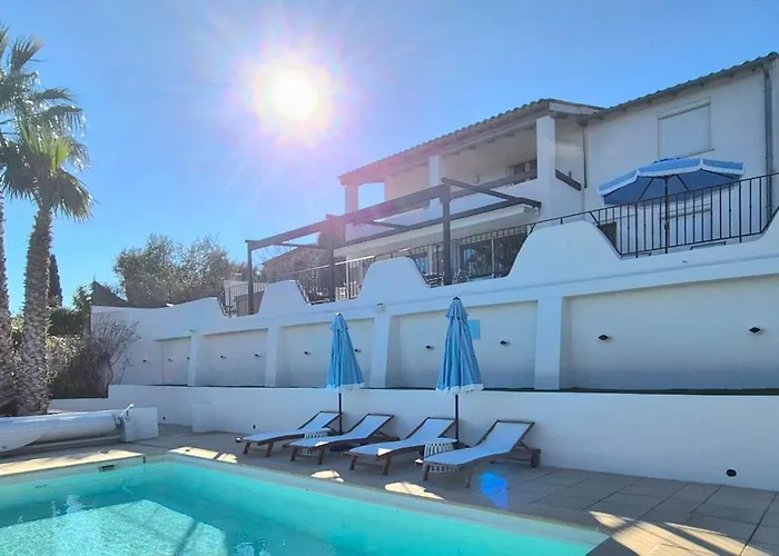 La Bohem'azur Golfe St Tropez 170m2 5 Piscine Magnifique Vue Dégagée Déco Bohème Chic